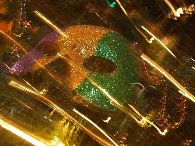 Fra tøndeslagning til fastelavnsris: Traditioner du (måske) ikke kender